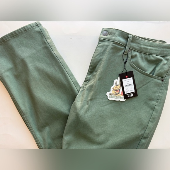 Quiksilver Men’s Straight Fit Pants Sage Green - Picture 2 of 7